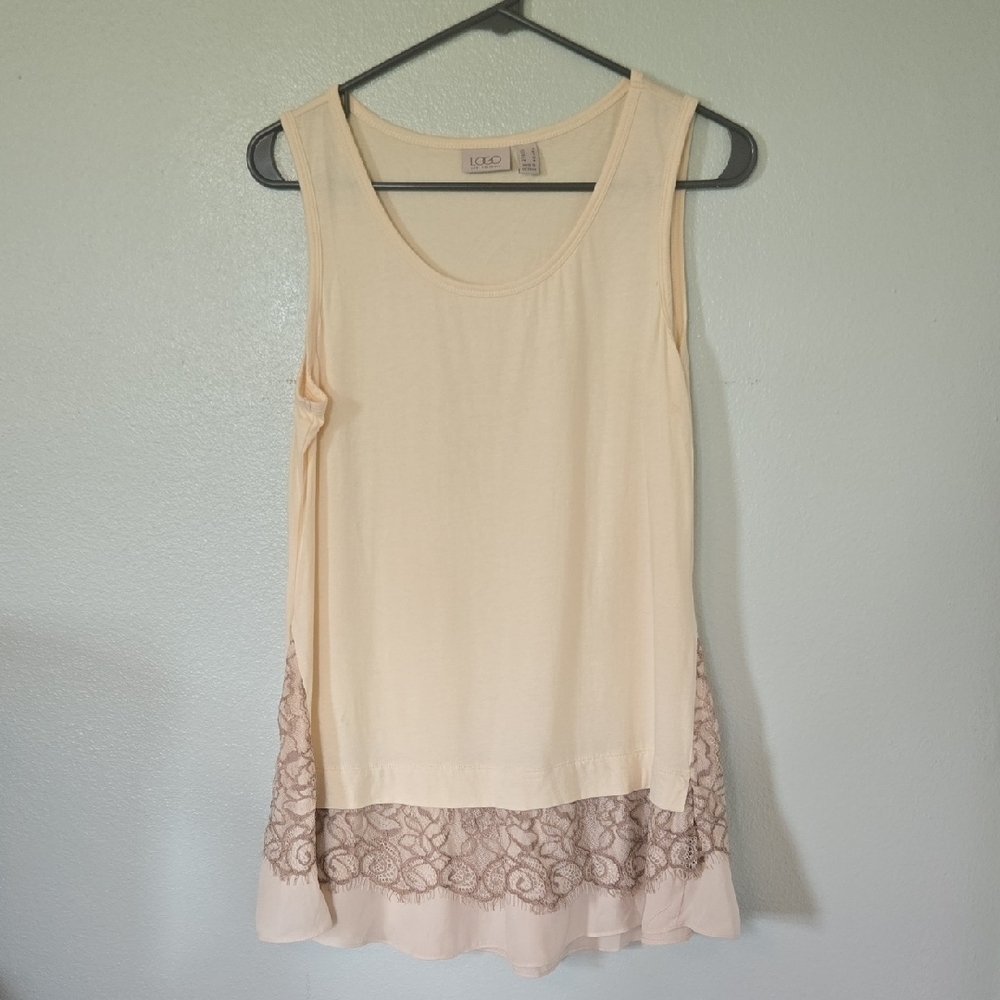Logo Lori Goldstein | Cream Lace Edged Tank Size Small